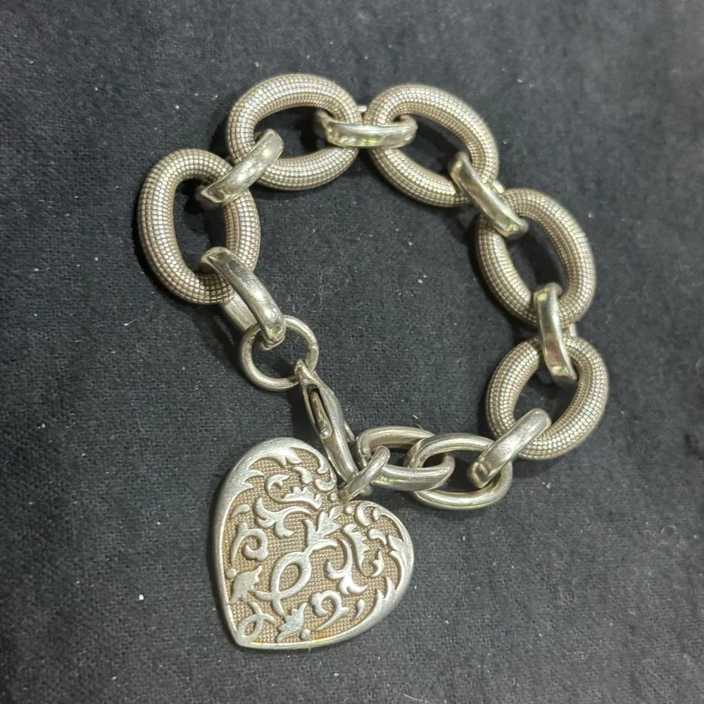 Brighton Vintage Chunky Heart 2 sided bracelet. EUC. - Picture 14 of 15